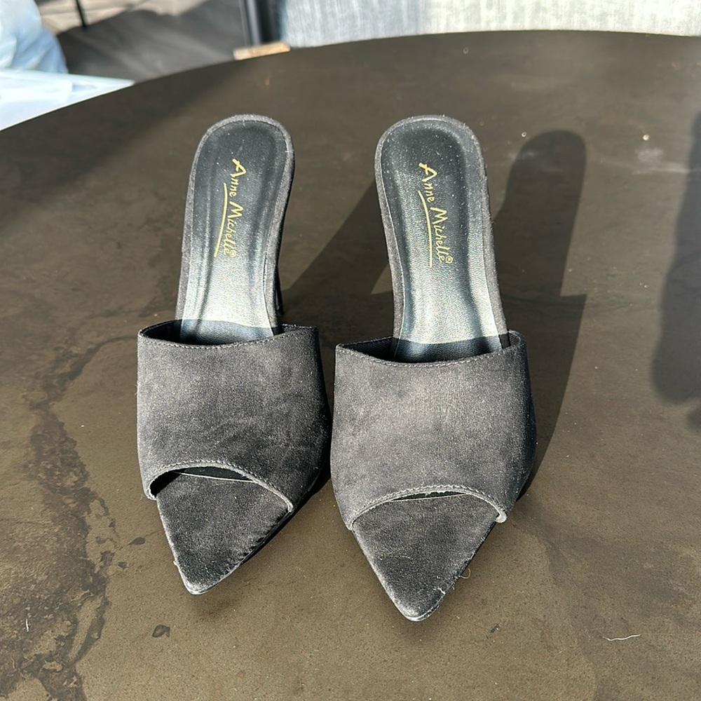 High heels - Picture 2 of 3